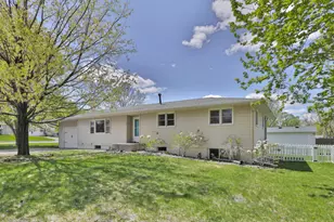 1120 Ashland St, Hastings, MN 55033 - Photo 1