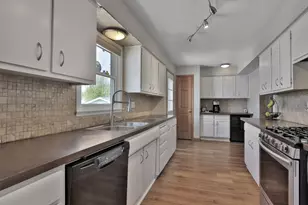 1120 Ashland St, Hastings, MN 55033 - Photo 21