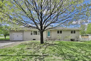 1120 Ashland St, Hastings, MN 55033 - Photo 3