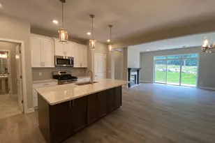 13792 Hollybrook Cir, Apple Valley, MN 55124 - Photo 3