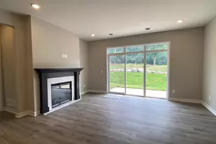 13792 Hollybrook Cir, Apple Valley, MN 55124 - Photo 5