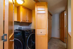 2204 St Johns Cir, Woodbury, MN 55129 - Photo 23