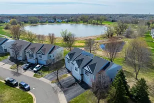 2204 St Johns Cir, Woodbury, MN 55129 - Photo 31