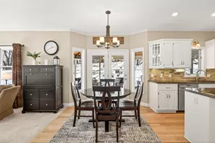 2536 Bridle Creek Trail, Chanhassen, MN 55317 - Photo 15