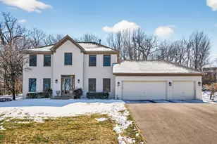 2536 Bridle Creek Trail, Chanhassen, MN 55317 - Photo 1