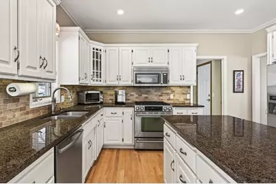 2536 Bridle Creek Trail, Chanhassen, MN 55317 - Photo 19