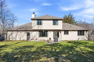 10427 Brown Farm Cir, Eden Prairie, MN 55347 - Photo 7