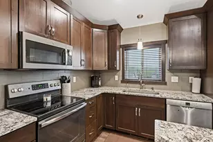 3911 Sunnydale Ln SE, Rochester, MN 55904 - Photo 15
