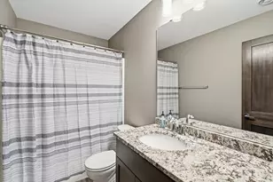 3911 Sunnydale Ln SE, Rochester, MN 55904 - Photo 19