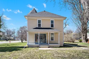 723 3rd St SW, Willmar, MN 56201 - Photo 33