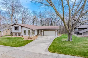 112117 Haering Cir, Chaska, MN 55318 - Photo 3