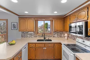 6055 Kalland Dr NE, Albertville, MN 55301 - Photo 11
