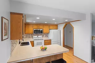 6055 Kalland Dr NE, Albertville, MN 55301 - Photo 9