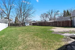805 4th St SW, Willmar, MN 56201 - Photo 25