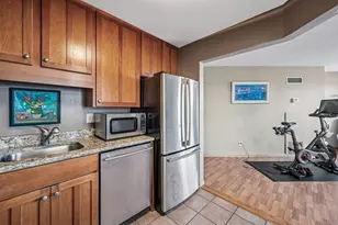 78 10th St E, Saint Paul, MN 55101 - Photo 23