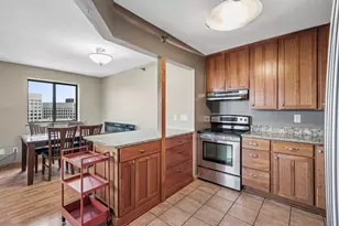 78 10th St E, Saint Paul, MN 55101 - Photo 21