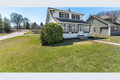 324 E Vasa Avenue, Fergus Falls, MN 56537 - Photo 3