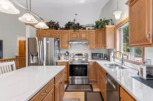 10327 165th St W, Lakeville, MN 55044 - Photo 7