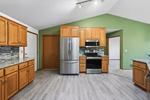9129 Windsor Terrace, Brooklyn Park, MN 55443 - Photo 17