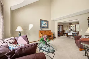 12126 Gantry Ln, Apple Valley, MN 55124 - Photo 3
