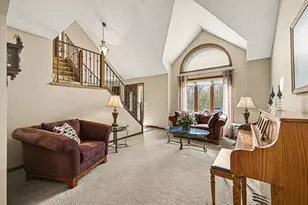 12126 Gantry Ln, Apple Valley, MN 55124 - Photo 5