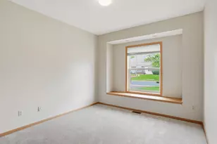 5792 Prairie Ridge Dr, Shoreview, MN 55126 - Photo 27