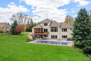 411 Emerald Ln, Mahtomedi, MN 55115 - Photo 67