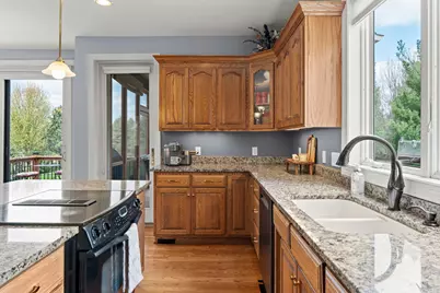 411 Emerald Lane, Mahtomedi, MN 55115 - Photo 25