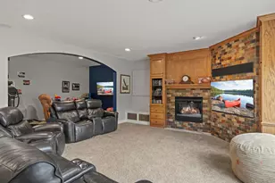 411 Emerald Ln, Mahtomedi, MN 55115 - Photo 51