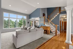 411 Emerald Ln, Mahtomedi, MN 55115 - Photo 9