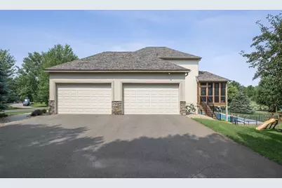 411 Emerald Lane, Mahtomedi, MN 55115 - Photo 5