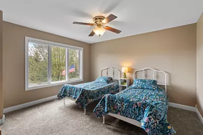 411 Emerald Lane, Mahtomedi, MN 55115 - Photo 45