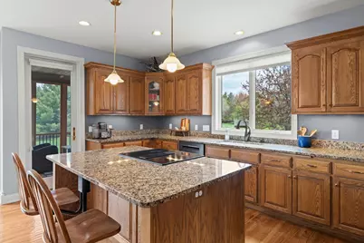411 Emerald Lane, Mahtomedi, MN 55115 - Photo 23
