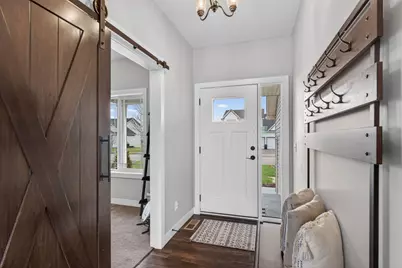 2086 Chestnut St, Lino Lakes, MN 55038 - Photo 5