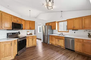 3816 93rd Ave N, Brooklyn Park, MN 55443 - Photo 9