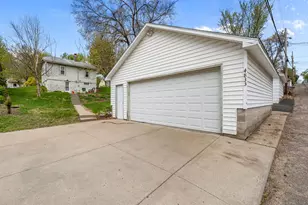 4833 14th Ave S, Minneapolis, MN 55417 - Photo 9