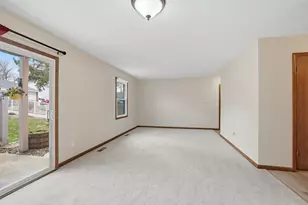 6333 Alderwood Cir, Woodbury, MN 55125 - Photo 5