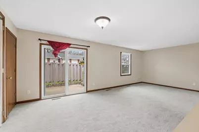 6333 Alderwood Circle #B, Woodbury, MN 55125 - Photo 9