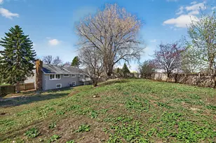 116 Knoll Cir E, Burnsville, MN 55337 - Photo 47