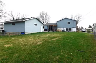 578 Guthrie Ave N, Oakdale, MN 55128 - Photo 19