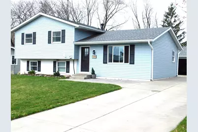 578 Guthrie Avenue N, Oakdale, MN 55128 - Photo 1