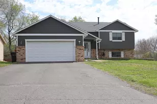 2180 N English St, Maplewood, MN 55109 - Photo 3