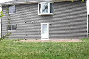 2180 N English St, Maplewood, MN 55109 - Photo 5