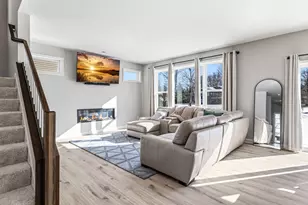 2087 Brookview St, Shakopee, MN 55379 - Photo 5