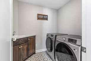 2087 Brookview St, Shakopee, MN 55379 - Photo 29