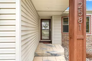 2581 Henslow Ave N, Oakdale, MN 55128 - Photo 3