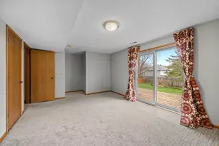 2581 Henslow Ave N, Oakdale, MN 55128 - Photo 17