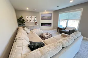 9515 Bridle Way, Victoria, MN 55386 - Photo 11