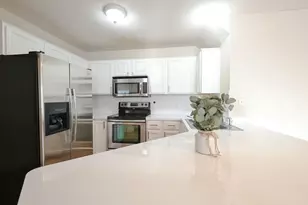 1727 Riverwood Dr, Burnsville, MN 55337 - Photo 5