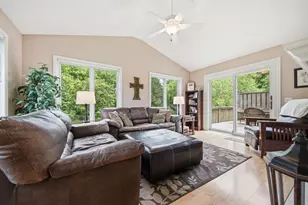 2579 Parkview Ct, White Bear Lake, MN 55110 - Photo 7